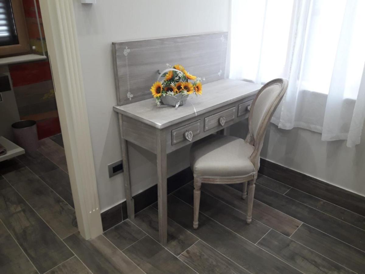 Veronica'S B&B Лезина Екстериор снимка